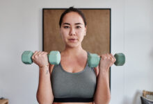 Photo of Жиросжигающие упражнения с гантелями